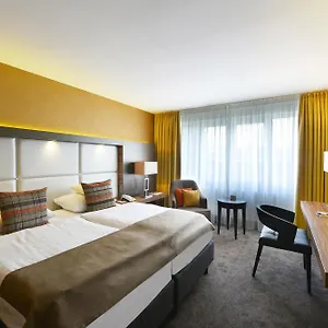 Western Delta Park Hotel